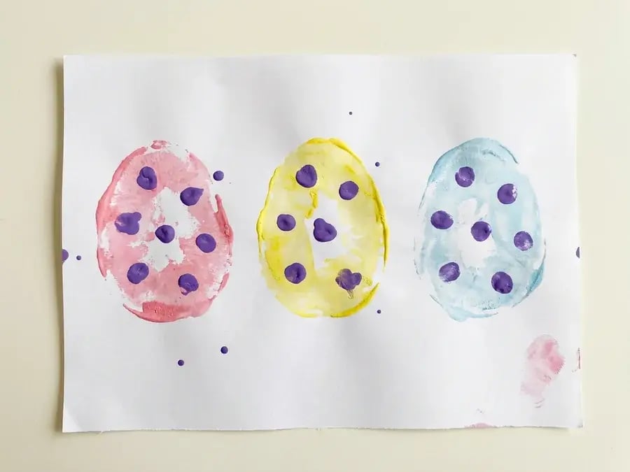 Potato stamped Easter eggs, an easy Easter craft for preschoolers ages 3 to 5
