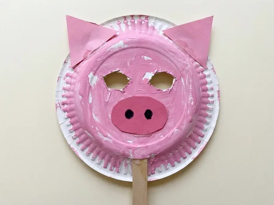 Farm animal paper plate mask, an easy paper plate craft for preschoolers ages 3 to 5