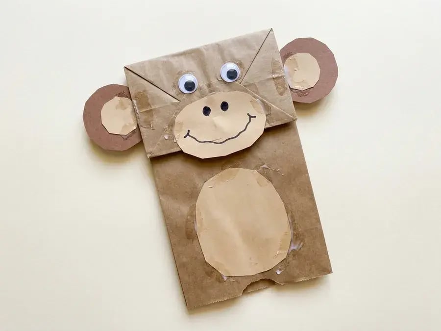 Paper bag monkey puppet, an easy zoo craft for preschoolers ages 3 to 5