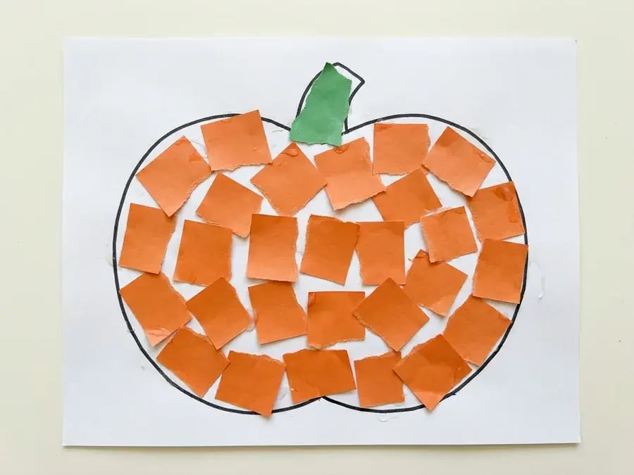 Torn paper pumpkin, an easy pumpkin craft for preschoolers ages 3 to 5