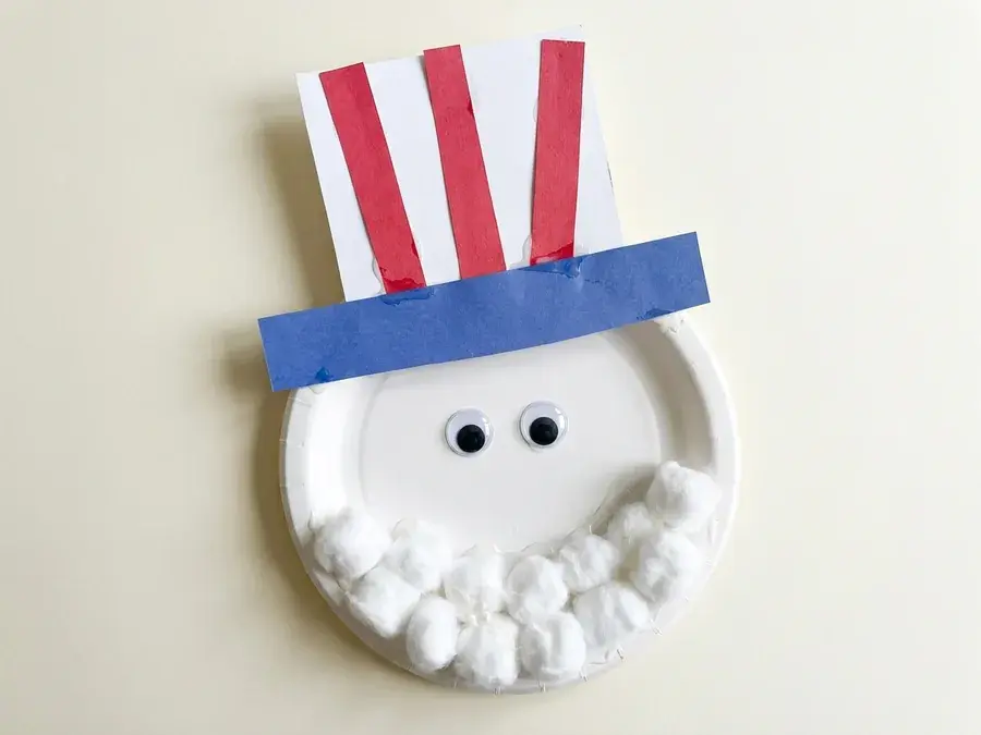 Paper plate Uncle Sam, an easy 4th of July craft for preschoolers ages 3 to 5